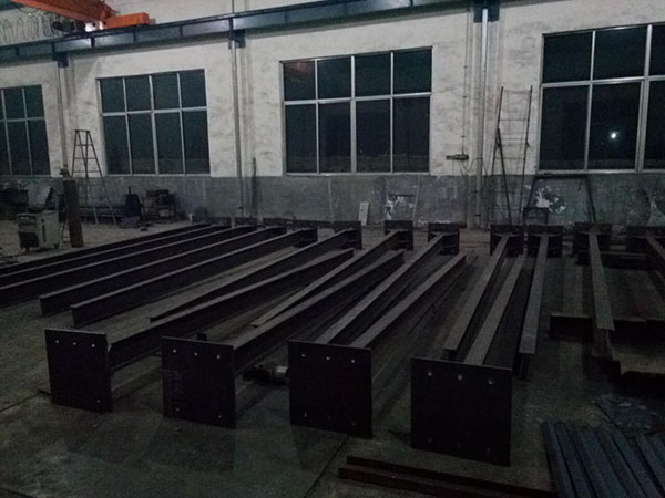 剪板機保養(yǎng)注意哪些細節(jié)