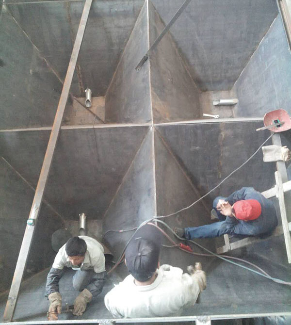 數(shù)控切割機(jī)的特點(diǎn)